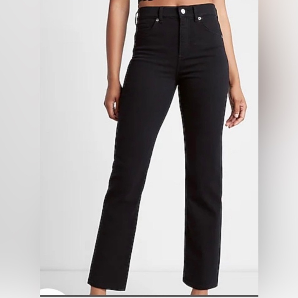 Express Super High Rise Mom Jeans